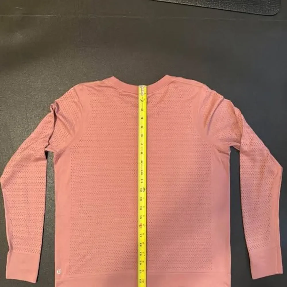 Lululemon Swiftly Tech Long-Sleeve Shirt in Mauve